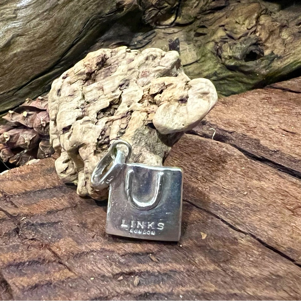 Links of London Shopping Bag Charm Pendant Dangle Signature Large 1.5 cm